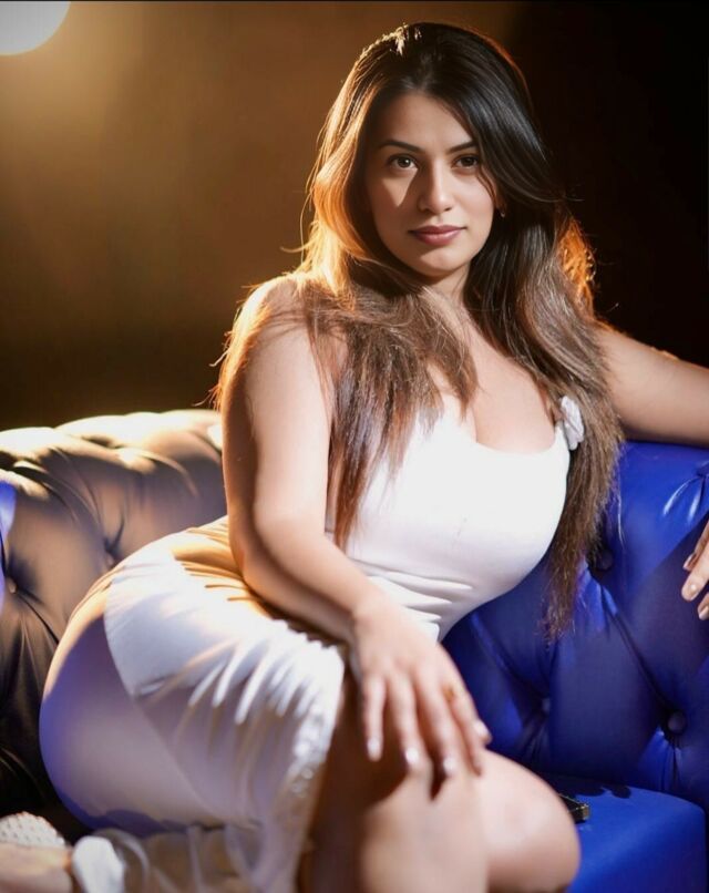Dubai Call Girls Slim Model
